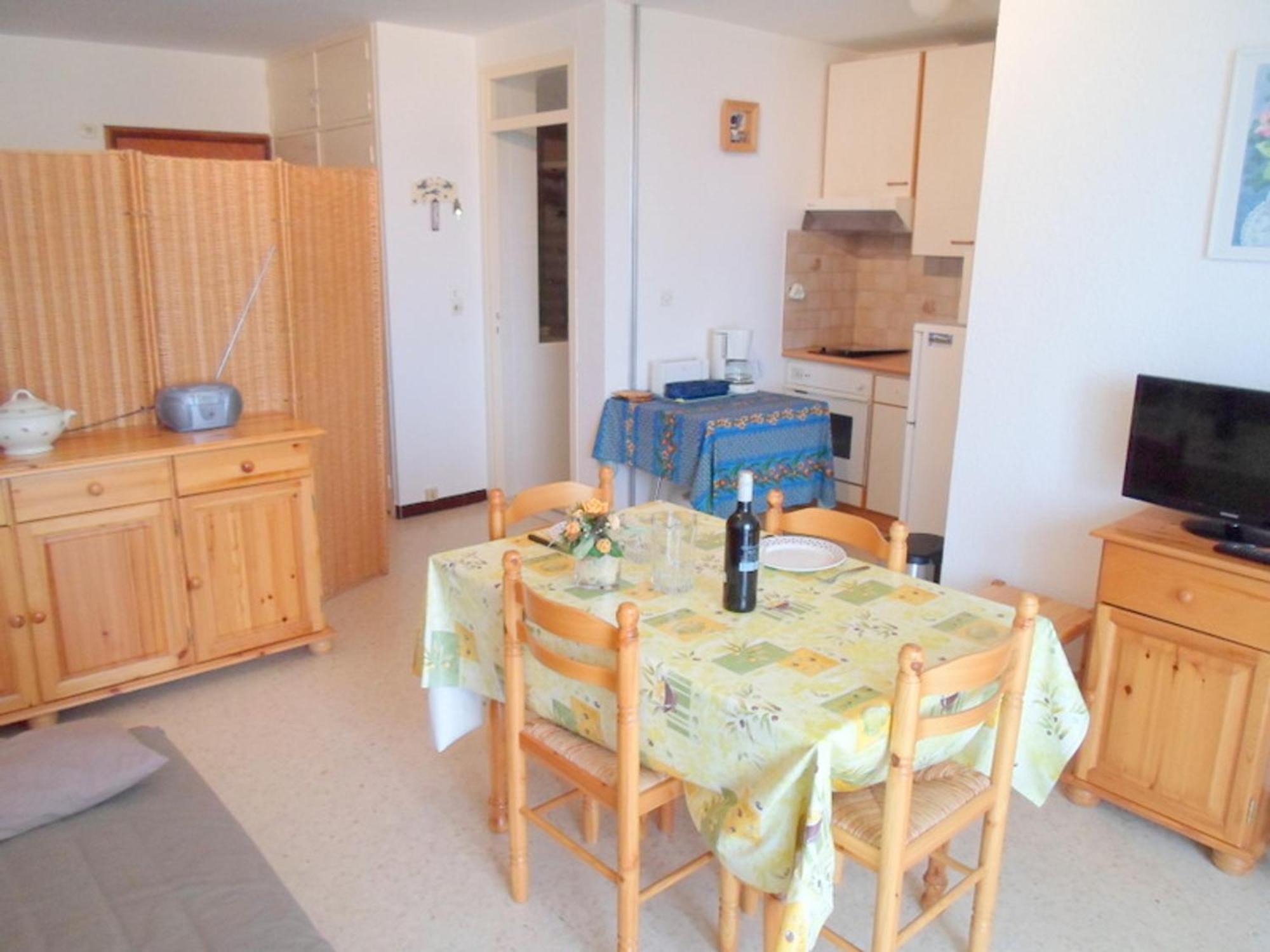 Appartement Studio Balaruc-les-Bains, 1 pièce, 4 personnes - FR-1-503-27 Extérieur photo